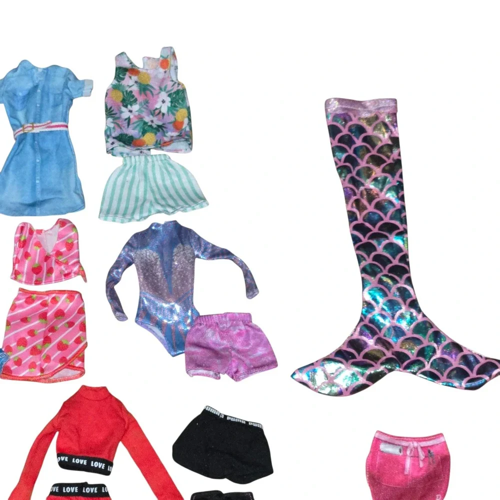 Barbie Size 78 Piece Lot Doll Clothes 45pc, Shoes 30pr. & Accessories 3pc. Kids